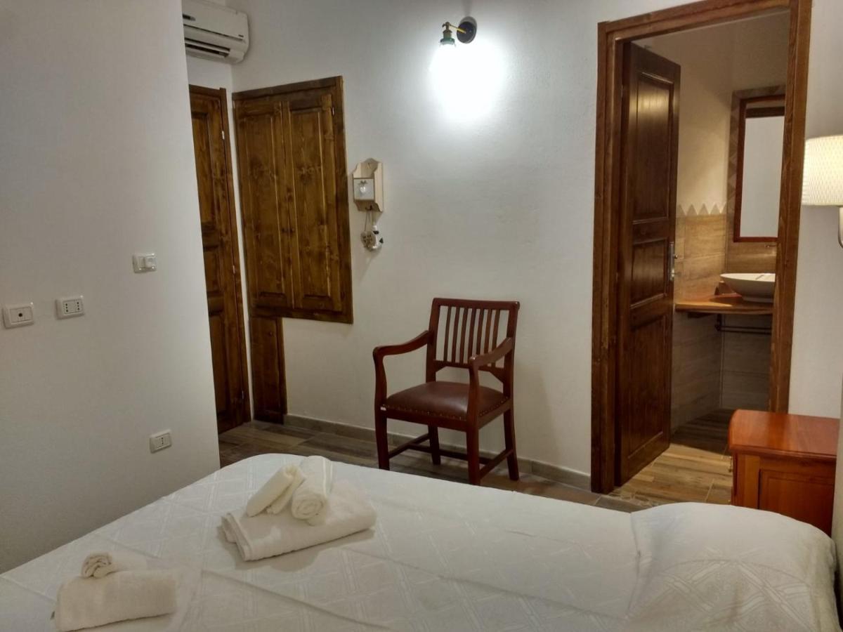 B&B Le Isole Сан-Теодоро Экстерьер фото