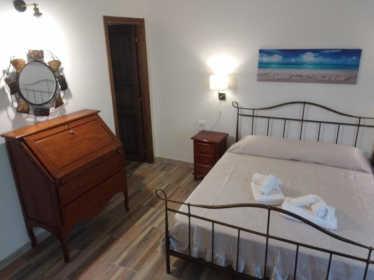B&B Le Isole Сан-Теодоро Экстерьер фото
