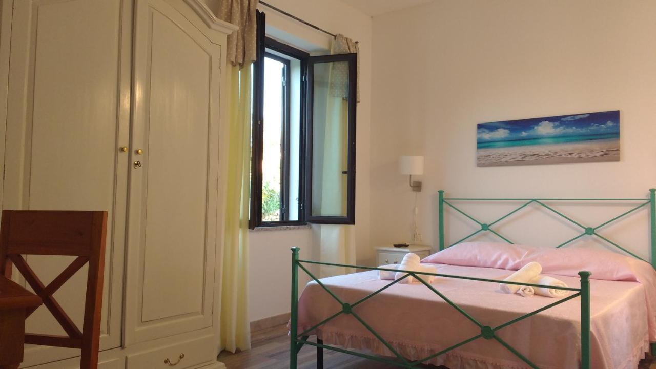 B&B Le Isole Сан-Теодоро Номер фото